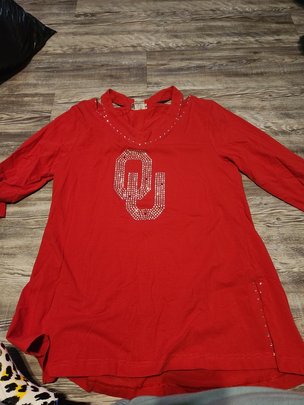Women's OU Red V-Neck Studded Logo Tee
